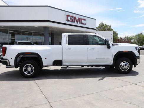 New 2026 GMC Sierra 3500 SLT AWD/4WD image 7