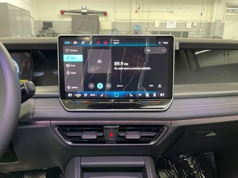 New 2026 Volkswagen Tiguan SE image 21