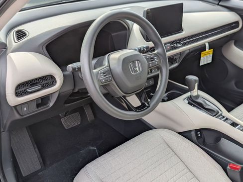 New 2026 Honda HR-V LX image 4