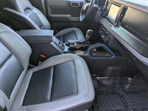 Used 2023 Ford Bronco Black Diamond image 20