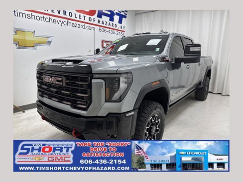 Used 2025 GMC Sierra 2500 AT4X image 1