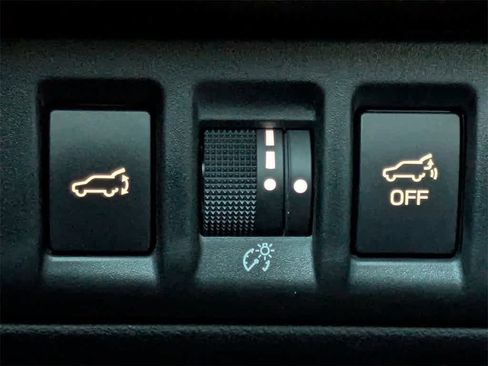 Used 2025 Subaru Outback Onyx Edition image 30