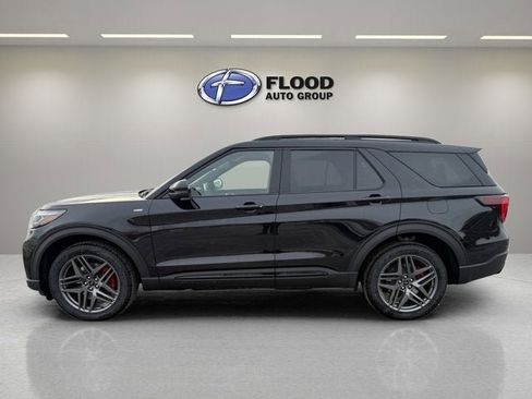 New 2026 Ford Explorer ST-Line w/ ST-Line Street Pack image 5
