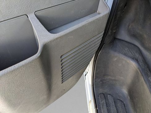 Used 2022 GMC Savana 3500 w/ Power Convenience Package image 11