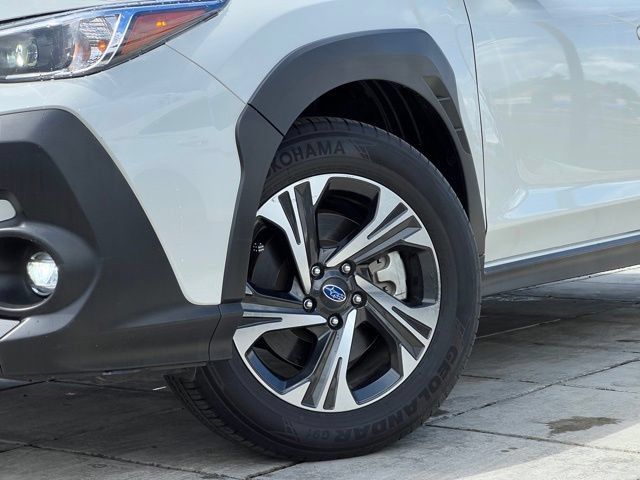 Used 2024 Subaru Crosstrek 2.0i Premium AWD/4WD image 2