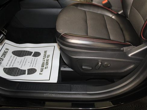 Certified 2024 Ford Escape ST-Line image 9