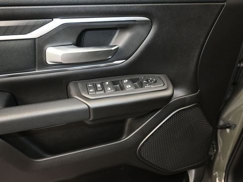 New 2026 RAM 1500 4x4 Crew Cab image 11