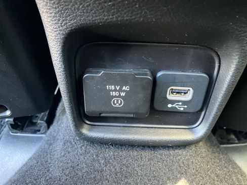 Used 2021 Jeep Compass Latitude AWD/4WD image 30