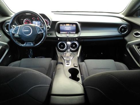 Used 2022 Chevrolet Camaro LT w/ Technology Package RWD image 3