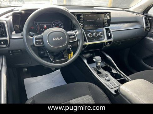 Used 2022 Kia Sorento LX image 22