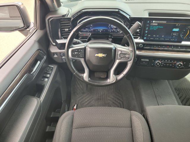 Certified 2025 Chevrolet Silverado 1500 LT AWD/4WD image 12