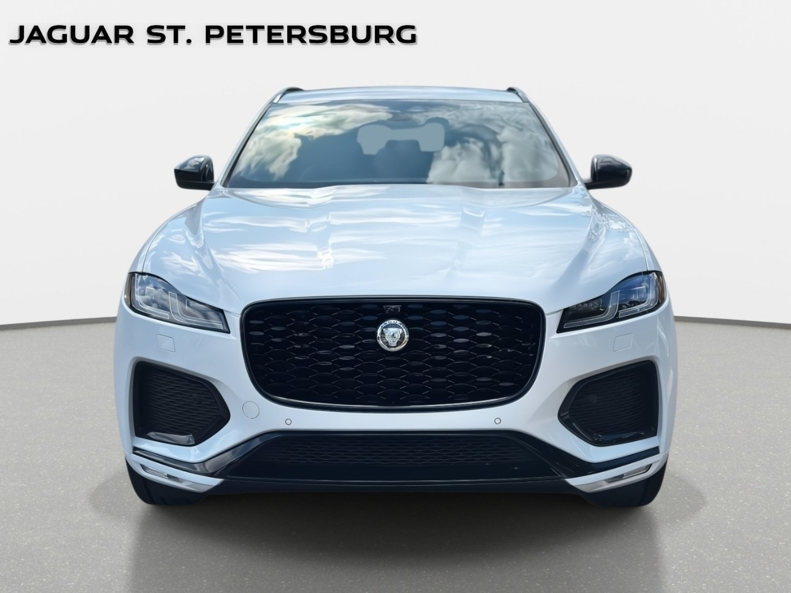 Used 2026 Jaguar F-PACE R-Dynamic S AWD/4WD image 2