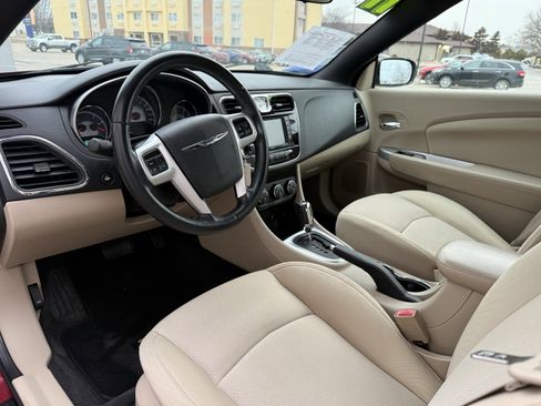 Used 2011 Chrysler 200 Touring w/ Cold Weather Group image 10