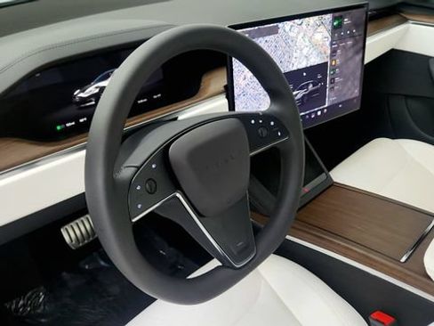 Used 2023 Tesla Model S Standard Range AWD/4WD image 45