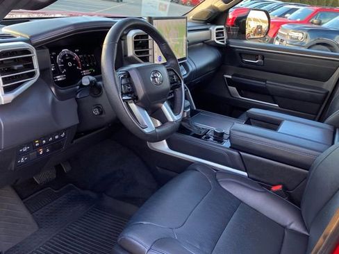 Used 2025 Toyota Sequoia Platinum image 13