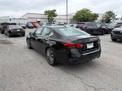 Used 2023 Nissan Altima 2.5 SL FWD image 8