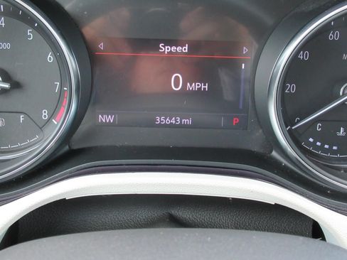 Used 2023 Buick Encore GX Select w/ Experience Buick Package FWD image 32