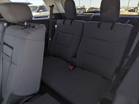 New 2026 Ford Explorer Active RWD image 9