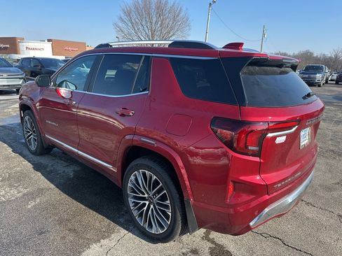 Used 2026 GMC Terrain Denali image 4