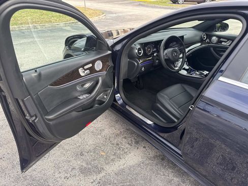 Used 2017 Mercedes-Benz E 300 image 16