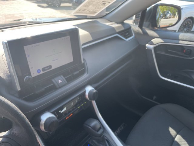 Used 2023 Toyota RAV4 LE FWD image 13