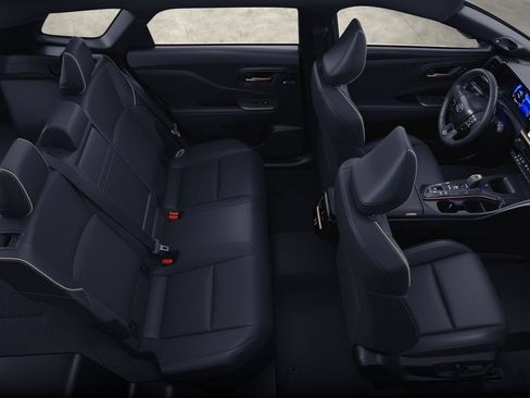 New 2025 Toyota Crown Signia image 4