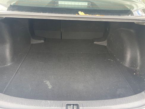 Used 2025 Toyota Corolla LE image 29