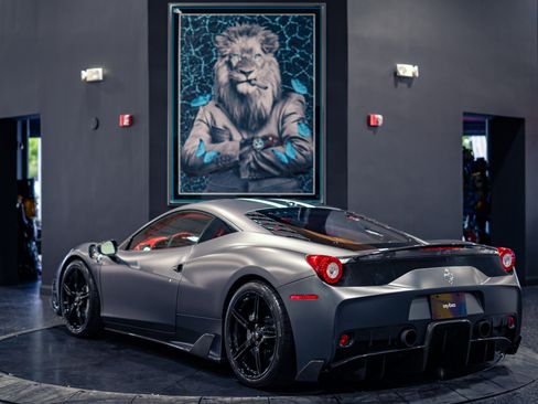 Used 2015 Ferrari 458 Speciale Coupe RWD image 3