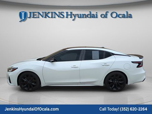 Used 2023 Nissan Maxima SR w/ Sport Mat Group image 6