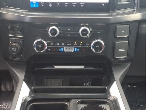 Used 2024 Ford F250 Lariat AWD/4WD image 25