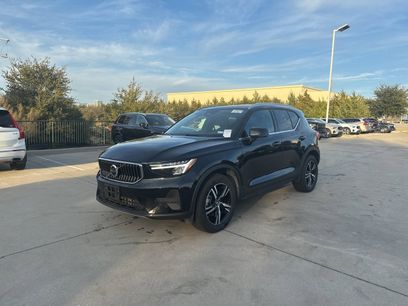 Certified 2025 Volvo XC40 B5 Core