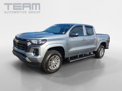 Used 2025 Chevrolet Colorado LT