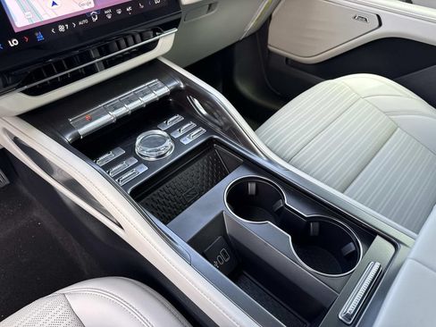 New 2026 Lincoln Nautilus Reserve w/ Jet Appearance Package AWD/4WD image 24