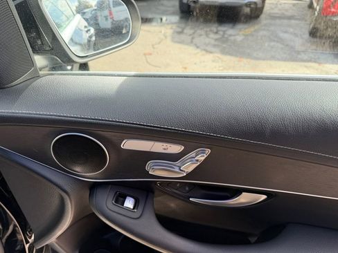 Used 2020 Mercedes-Benz GLC 350e 4MATIC image 26