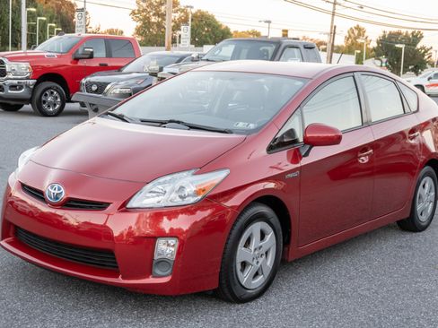 Used 2011 Toyota Prius Three image 6