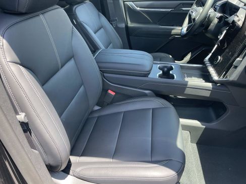 New 2026 GMC Acadia Elevation w/ Black Edition FWD image 27