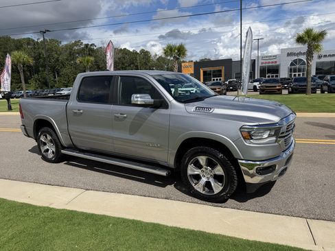 Certified 2021 RAM 1500 Laramie AWD/4WD image 1
