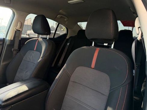 Certified 2024 Nissan Sentra SR FWD image 16
