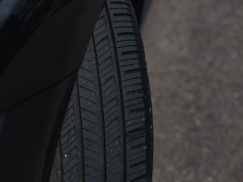 Used 2024 Ford Mustang Premium RWD image 5