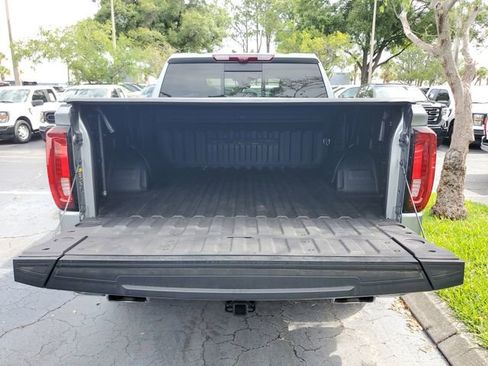 Used 2023 GMC Sierra 1500 Denali w/ Denali Reserve Package AWD/4WD image 9