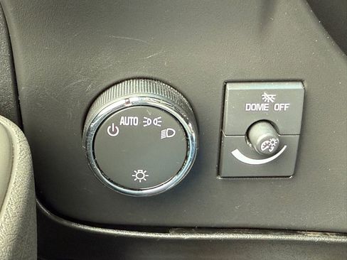 Used 2021 Chevrolet Express 2500 w/ Driver Convenience Package image 32