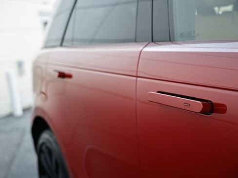 New 2025 Land Rover Range Rover Sport SE image 13