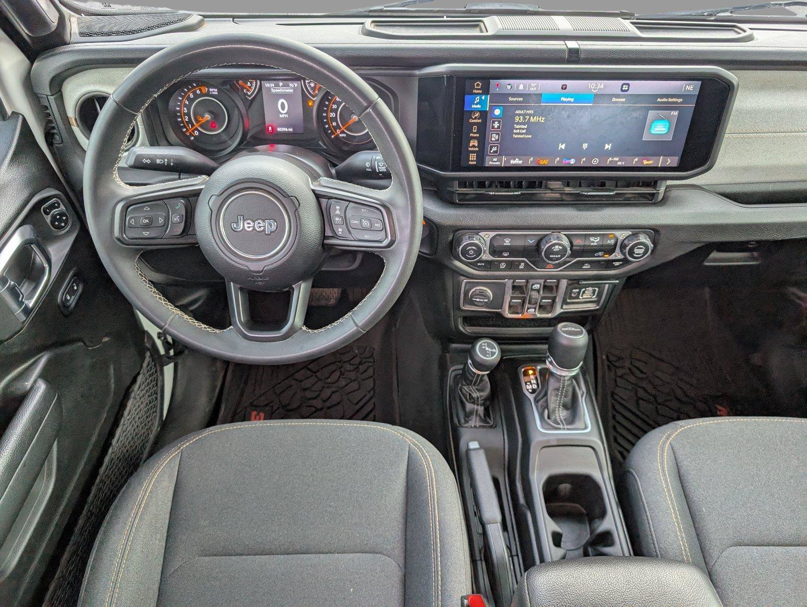 Used 2025 Jeep Gladiator Sport AWD/4WD image 31