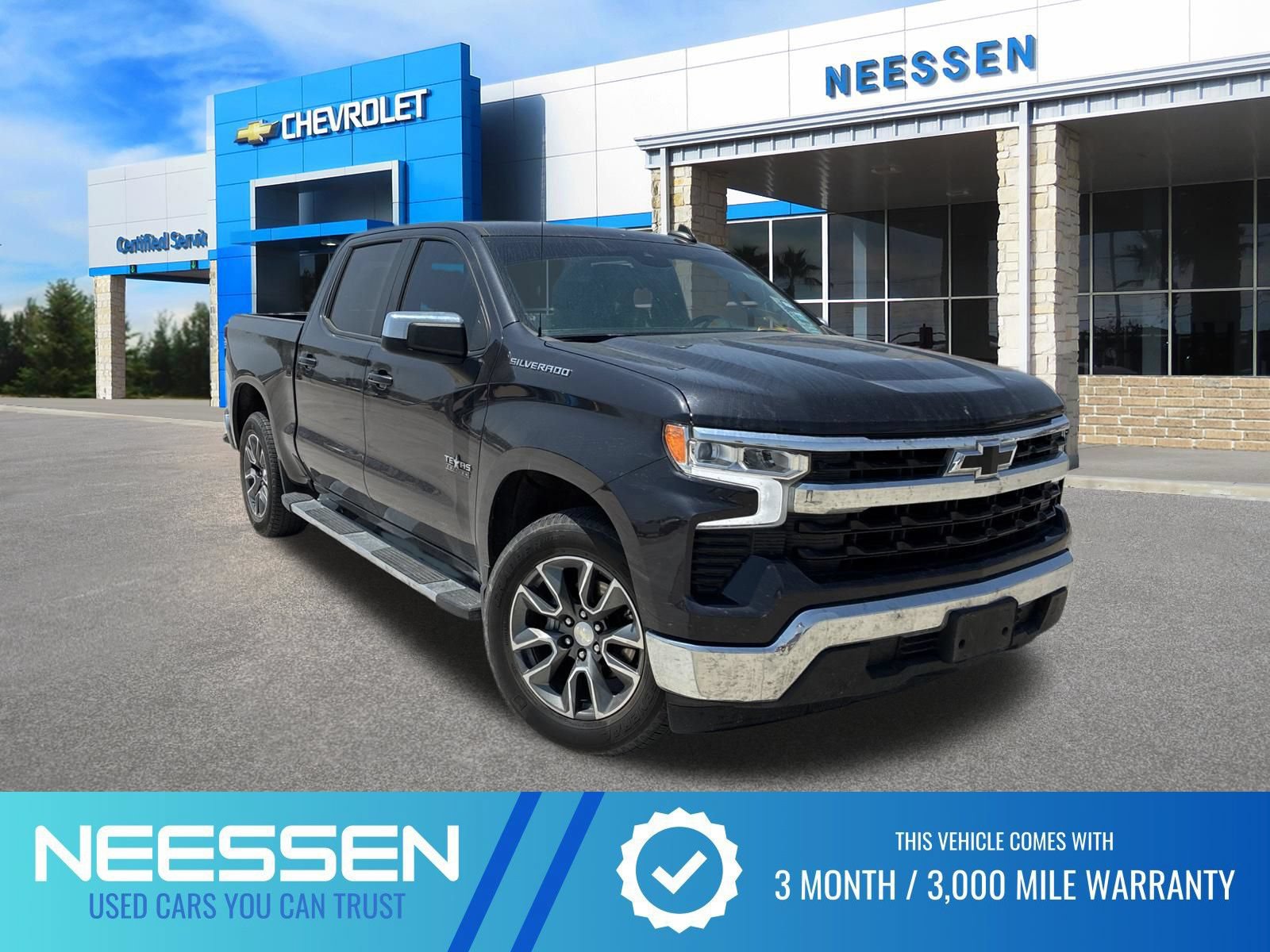 Used 2022 Chevrolet Silverado 1500 LT w/ Protection Package RWD image 1
