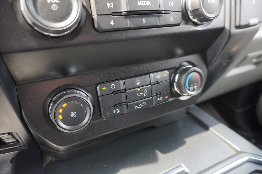 Used 2019 Ford F150 XL w/ Equipment Group 101A Mid AWD/4WD image 18
