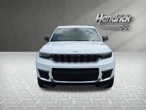 Used 2024 Jeep Grand Cherokee L Limited w/ Luxury Tech Group II RWD image 3