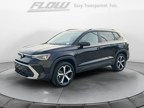 New 2026 Volkswagen Taos SEL image 3