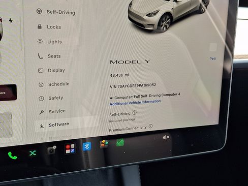 Used 2023 Tesla Model Y Long Range AWD/4WD image 21