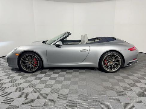 Certified 2018 Porsche 911 Carrera S image 2