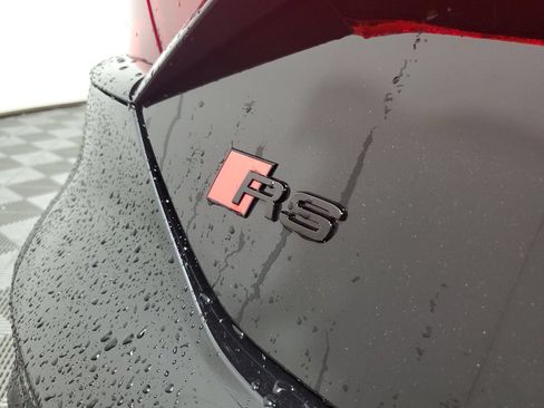 Used 2023 Audi RS e-tron GT w/ Carbon Performance Package AWD/4WD image 8